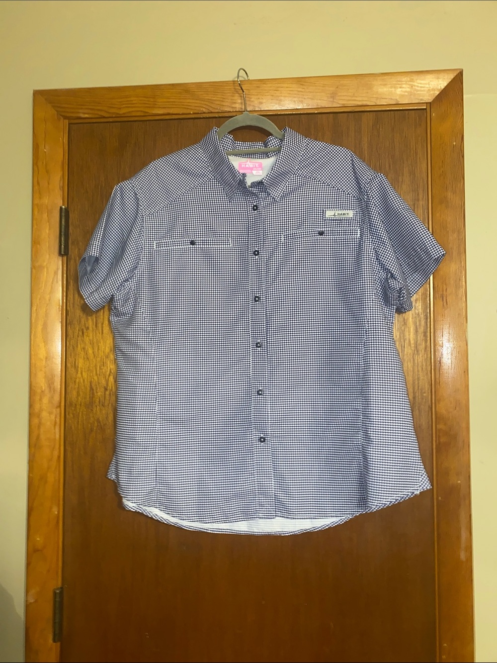 Habit Women’s Short-Sleeve Button-Down Shirt in Navy Check NWOT